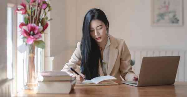 汽车高压点火线圈结构原理